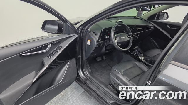 Kia Niro 2022 — photo 10
