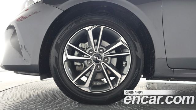 Kia K3 2022 — photo 5