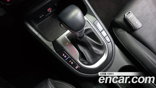 Kia K3 2022 — photo 12