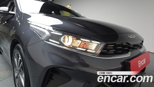 Kia K3 2022 — photo 8