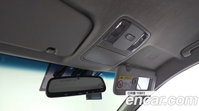 Kia K3 2022 — photo 31
