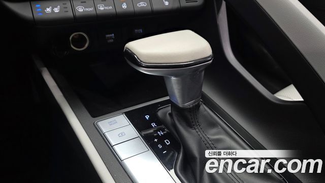 Hyundai AVANTE 2021 — photo 12