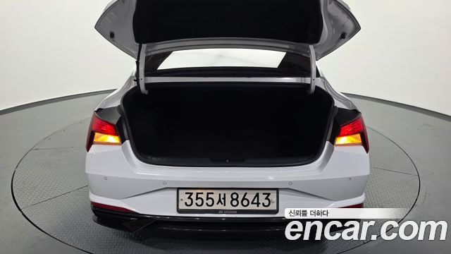 Hyundai AVANTE 2021 — photo 26