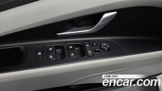 Hyundai AVANTE 2021 — photo 28