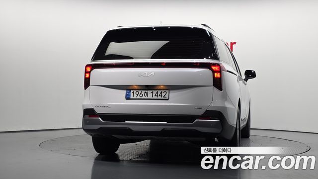 Kia Canival 2024 — photo 4