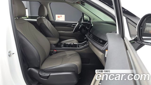 Kia Canival 2024 — photo 11
