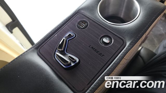 Kia Canival 2018 — photo 25