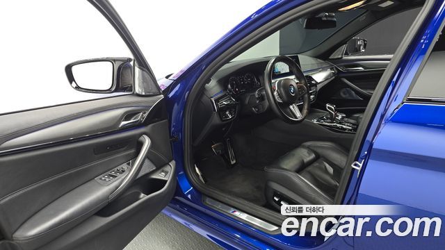 BMW M5 2018 — photo 13