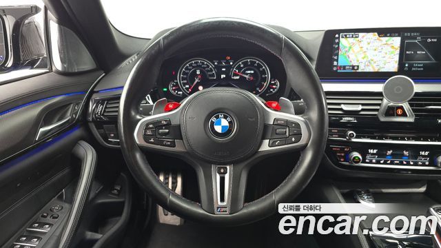BMW M5 2018 — photo 19