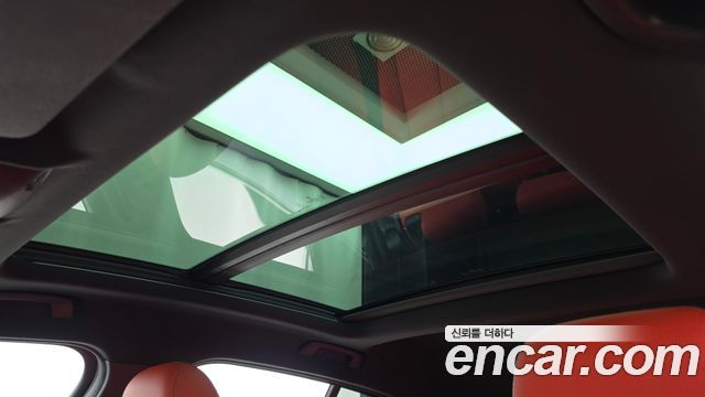 BMW 1-Series 2021 — photo 24