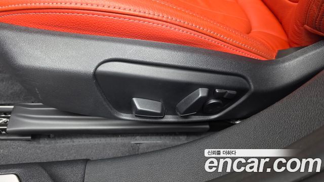 BMW 1-Series 2021 — photo 31