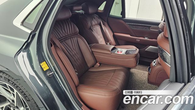 Genesis G90 2022 — photo 17