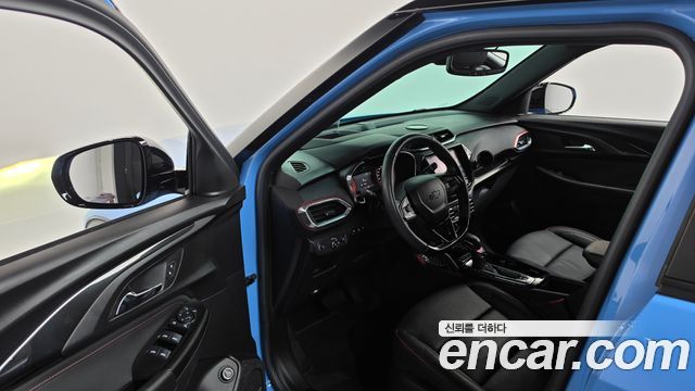 Chevrolet Korea Trailblazer 2023 — photo 13