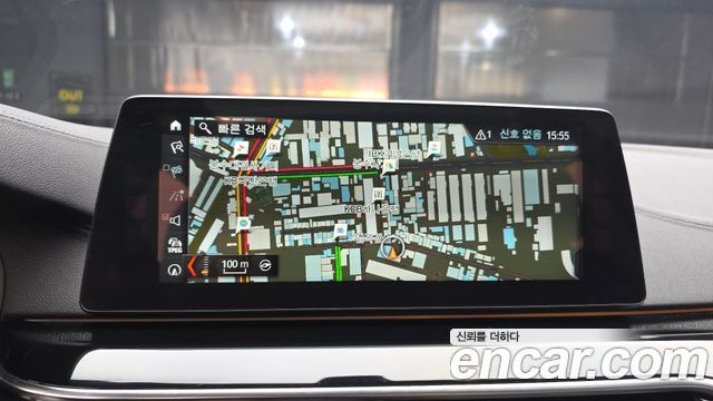 BMW 5-Series 2018 — photo 20