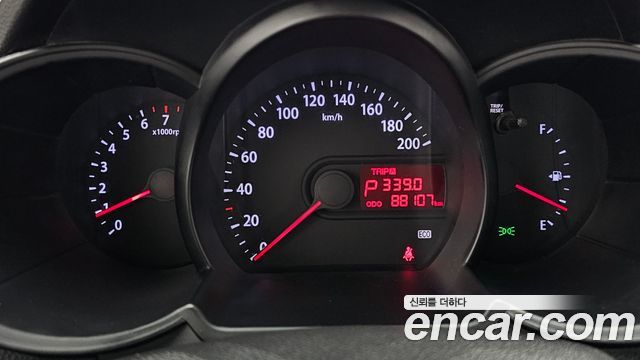 Kia morning 2012 — photo 11
