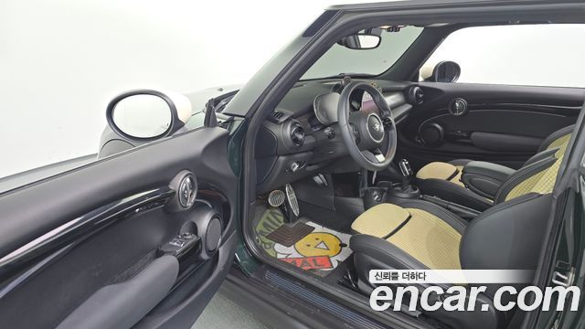 Mini Cooper 2023 — photo 13