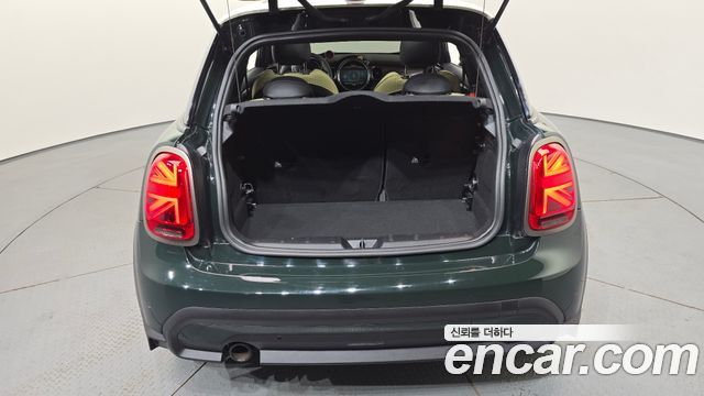 Mini Cooper 2023 — photo 23