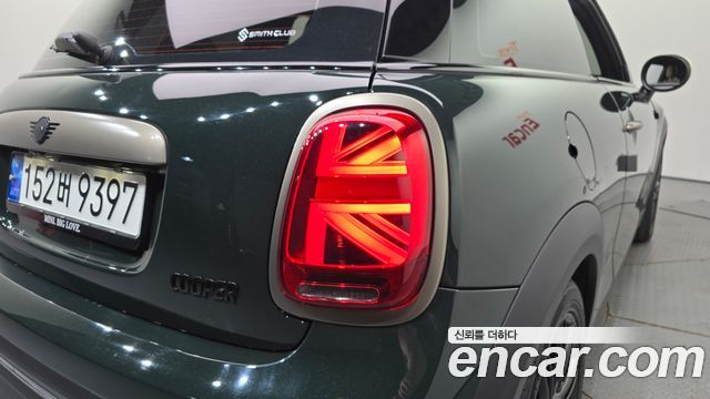 Mini Cooper 2023 — photo 9