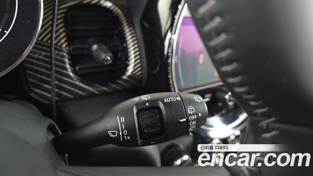 Mini Cooper 2023 — photo 28