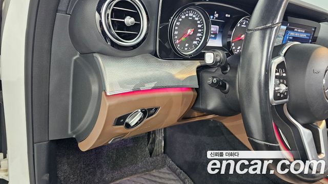 Mercedes-Benz E-Class 2020 — photo 23