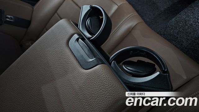 Mercedes-Benz E-Class 2020 — photo 32