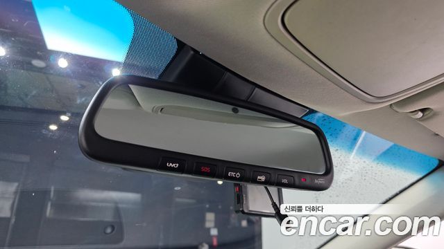 Kia K7 2020 — photo 24