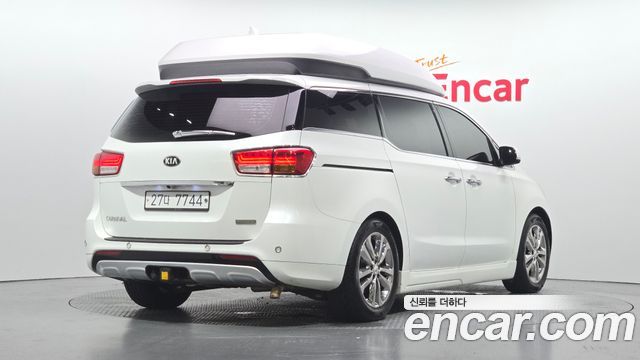 Kia Canival 2016 — photo 2