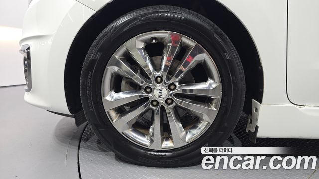 Kia Canival 2016 — photo 5