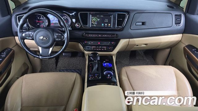 Kia Canival 2016 — photo 7