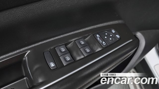 Renault Korea QM6 2021 — photo 17