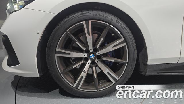 BMW 5-Series 2026 — photo 5