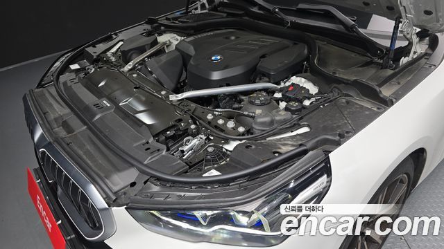 BMW 5-Series 2026 — photo 6