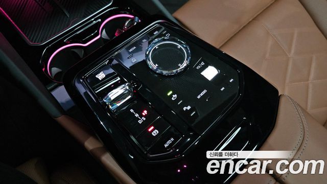 BMW 5-Series 2026 — photo 12