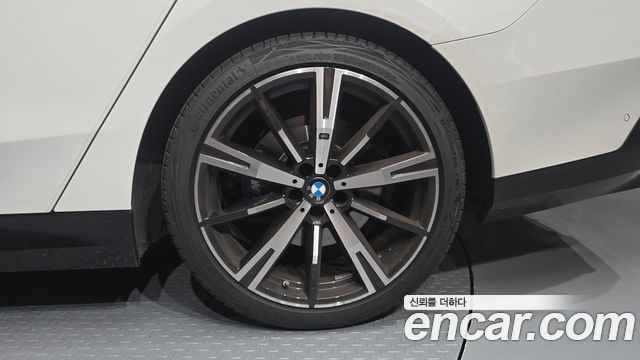 BMW 5-Series 2026 — photo 7