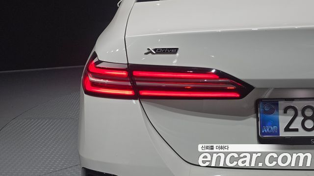 BMW 5-Series 2026 — photo 9