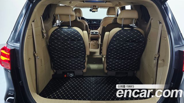 Kia Canival 2019 — photo 26