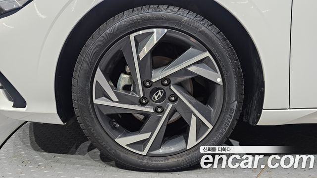 Hyundai AVANTE 2026 — photo 5
