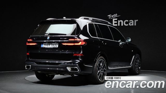 BMW X7 2025 — photo 2