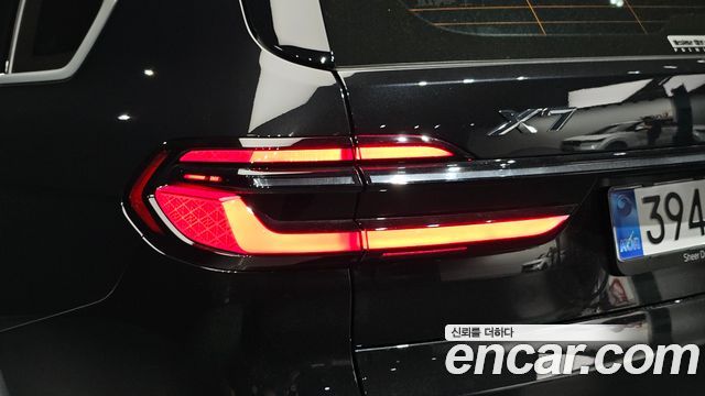 BMW X7 2025 — photo 9