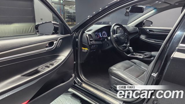 Hyundai Grandeur 2017 — photo 10