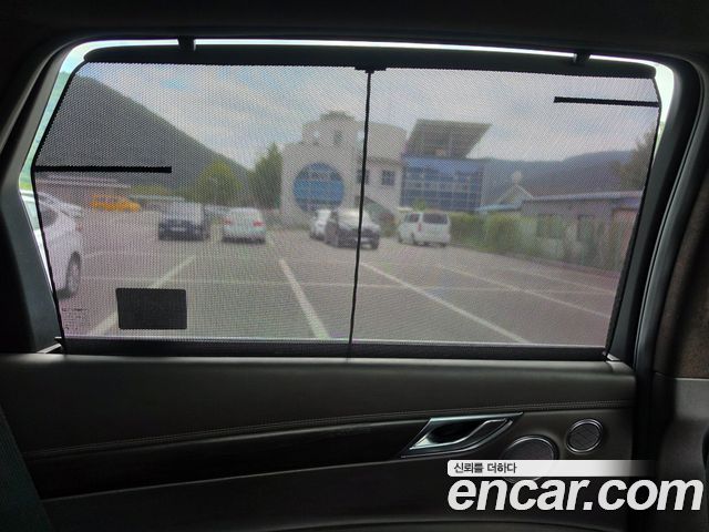 Genesis GV80 2020 — photo 18