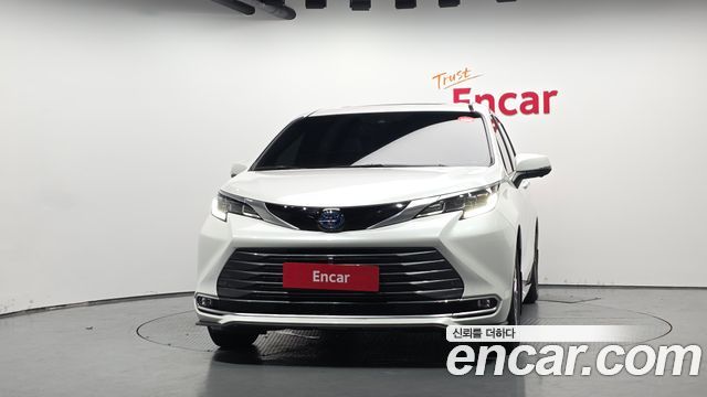 Toyota Sienna 2025 — photo 3