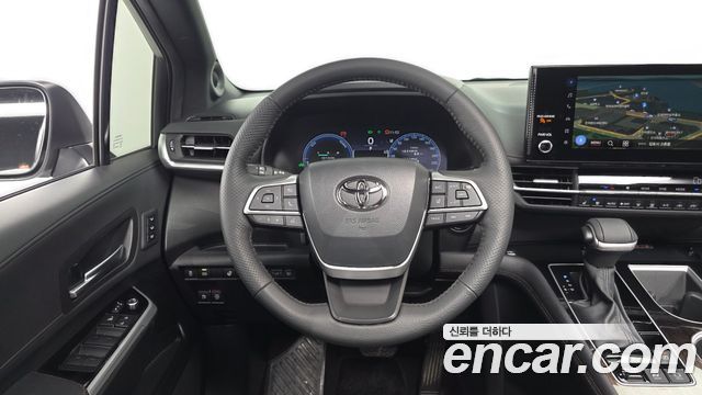 Toyota Sienna 2025 — photo 18