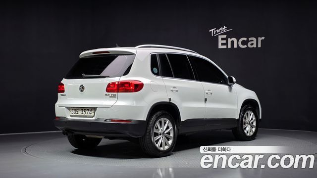 Volkswagen Tiguan 2015 — photo 2