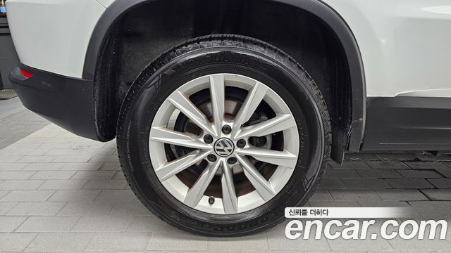 Volkswagen Tiguan 2015 — photo 5