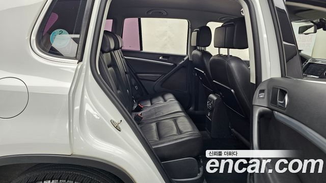 Volkswagen Tiguan 2015 — photo 11