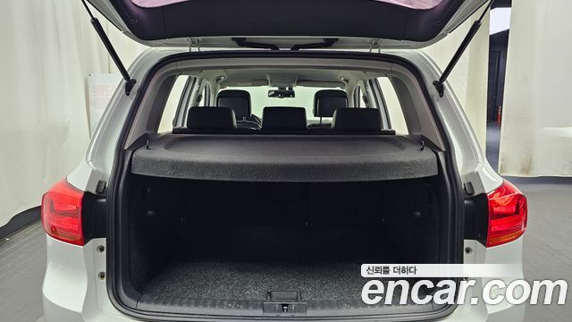 Volkswagen Tiguan 2015 — photo 20