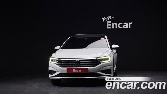 Volkswagen Jetta 2021 — photo 3