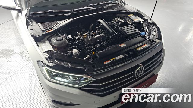 Volkswagen Jetta 2021 — photo 6