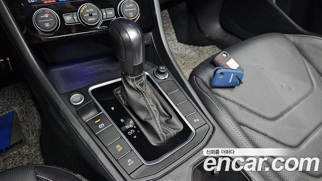 Volkswagen Jetta 2021 — photo 9